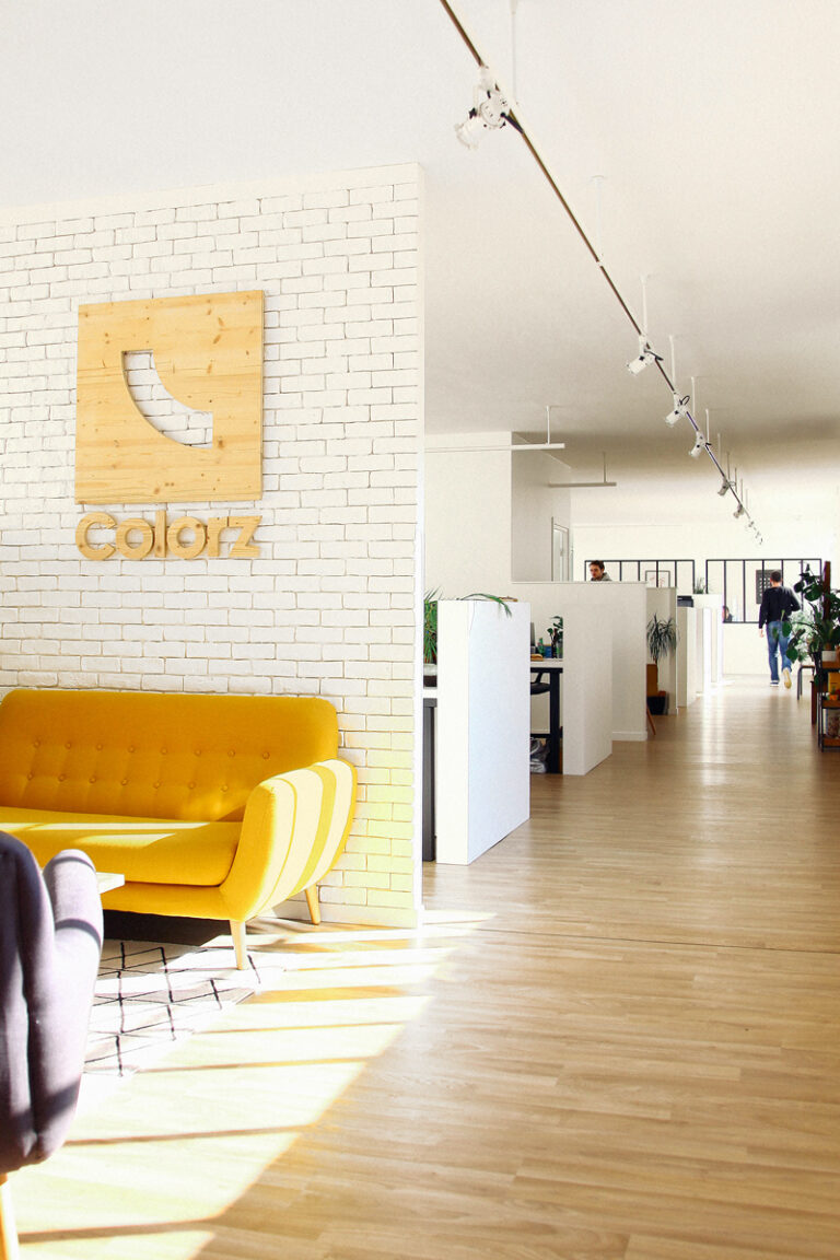 In this image, we can see the Colorz agency with its open space.